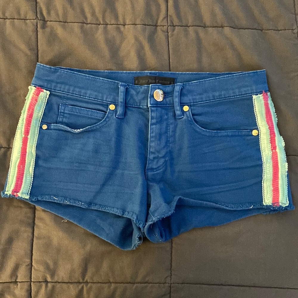 JUICY JEAN COUTURE SEQUINED DETAIL SHORTS